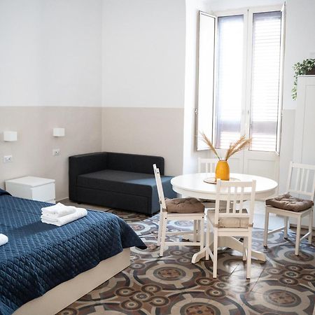 Bed and Breakfast Principe Amedeo 93 à Bari Extérieur photo