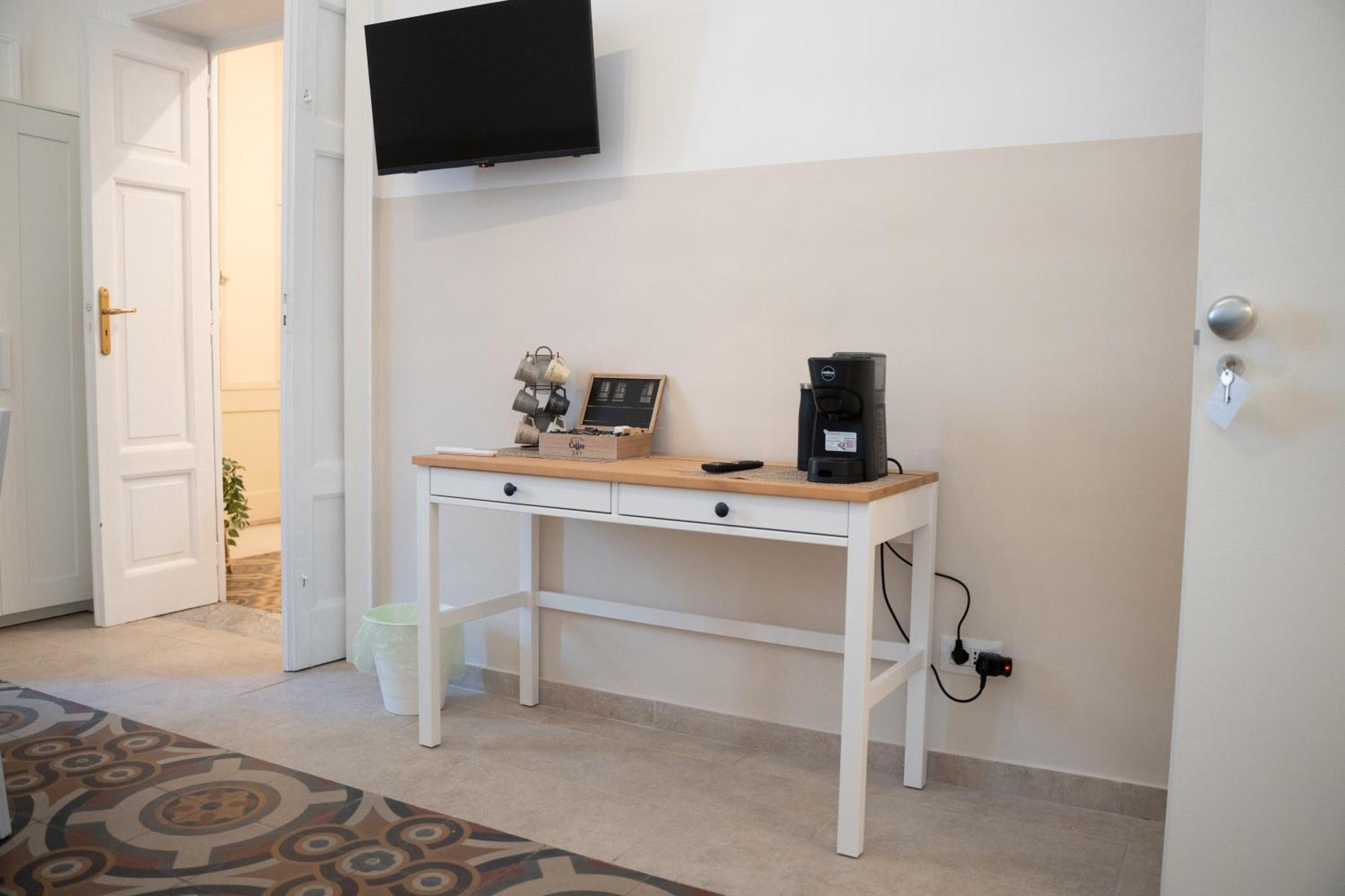 Bed and Breakfast Principe Amedeo 93 à Bari Extérieur photo