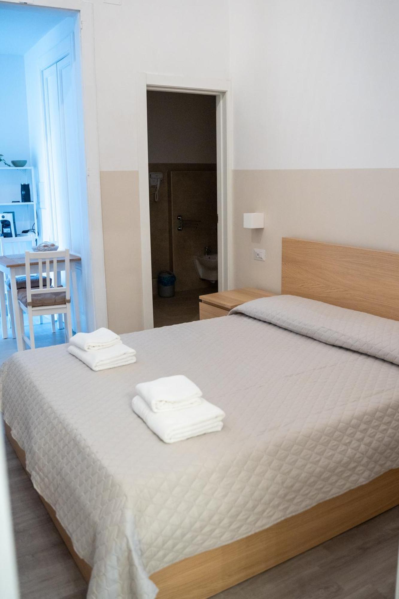 Bed and Breakfast Principe Amedeo 93 à Bari Extérieur photo