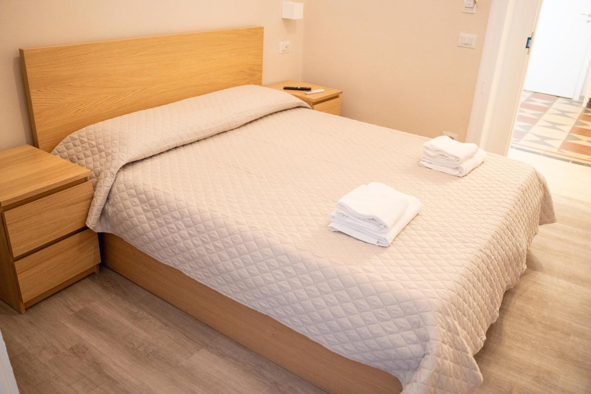 Bed and Breakfast Principe Amedeo 93 à Bari Extérieur photo
